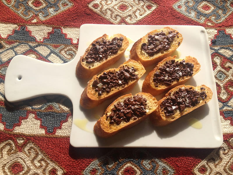 パン・コン・チョコラータ