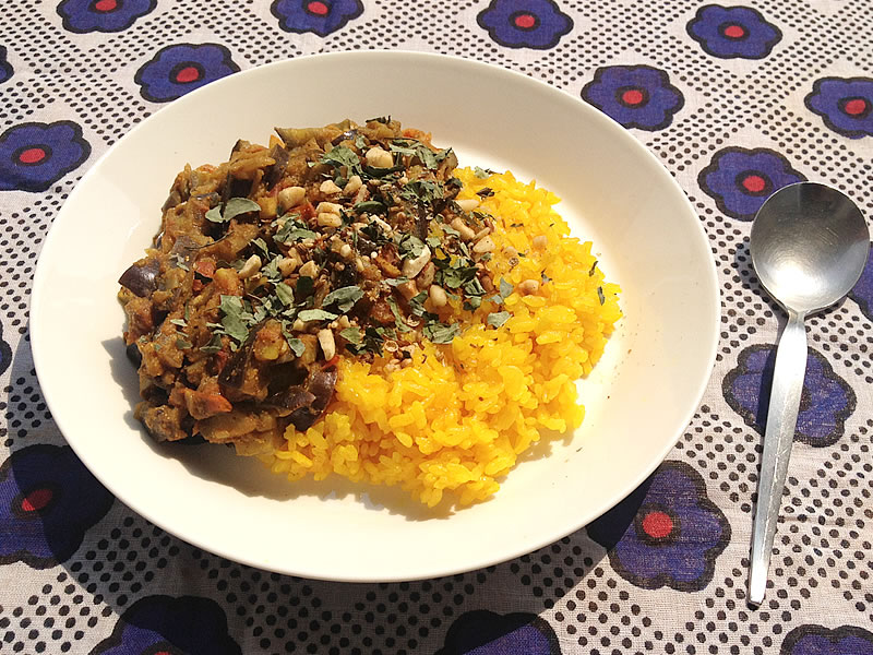 	なすとトマトのカレー